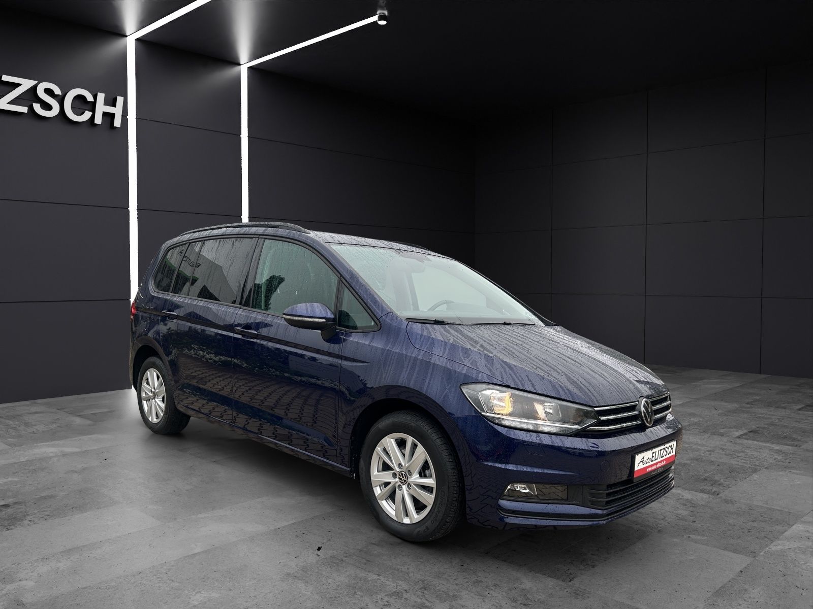 Fahrzeugabbildung Volkswagen Touran TDI Comfortline Navi PDC SH LM