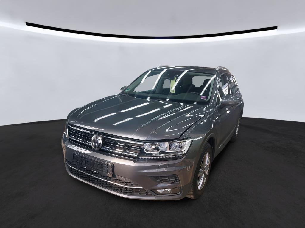 Volkswagen Tiguan 2.0 TDI Highline*NAVI*LED*AHK*ACC*R-CAM*