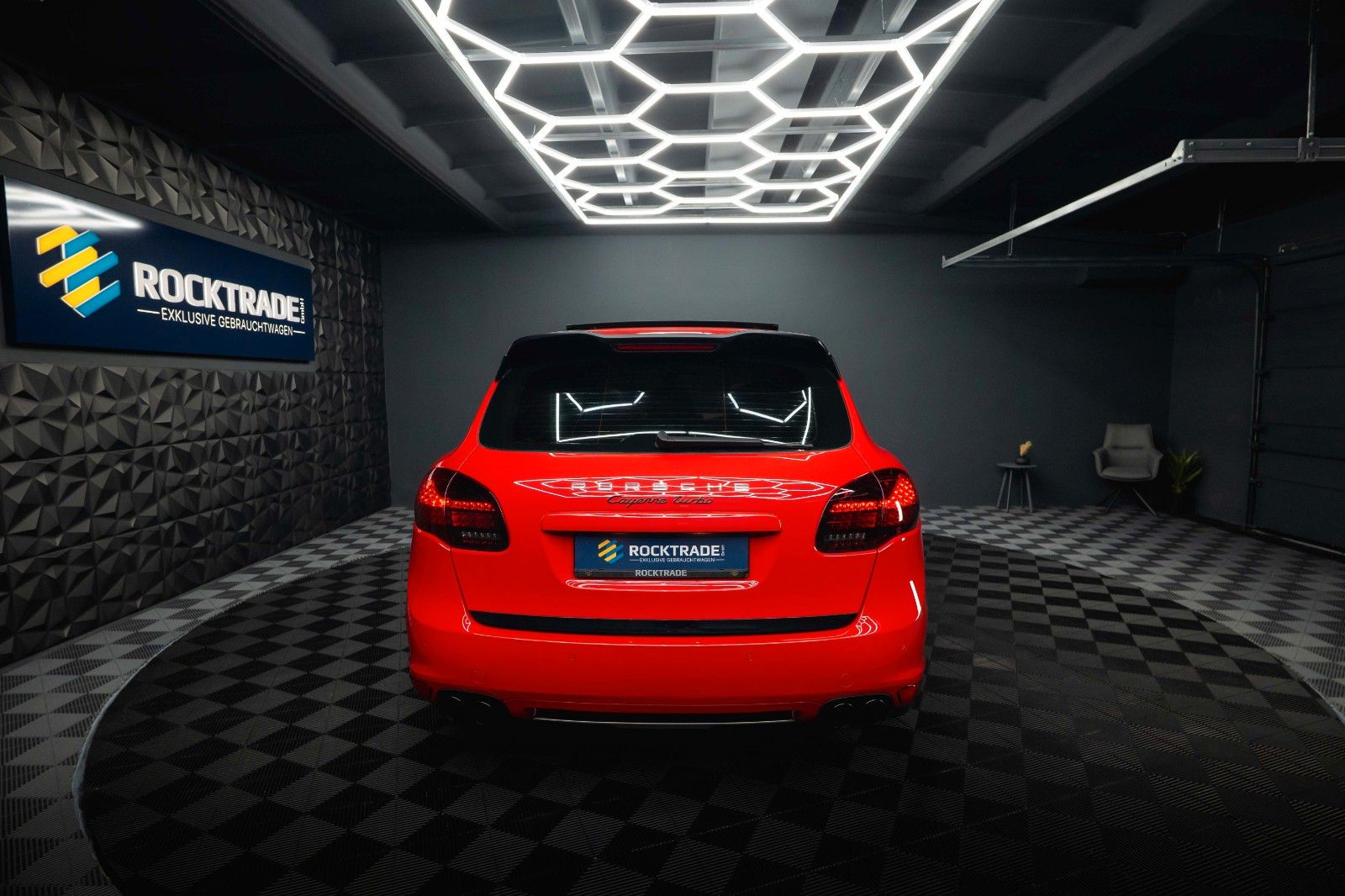 Fahrzeugabbildung Porsche Cayenne Turbo Black Design *Pano*ACC*21 Zoll*