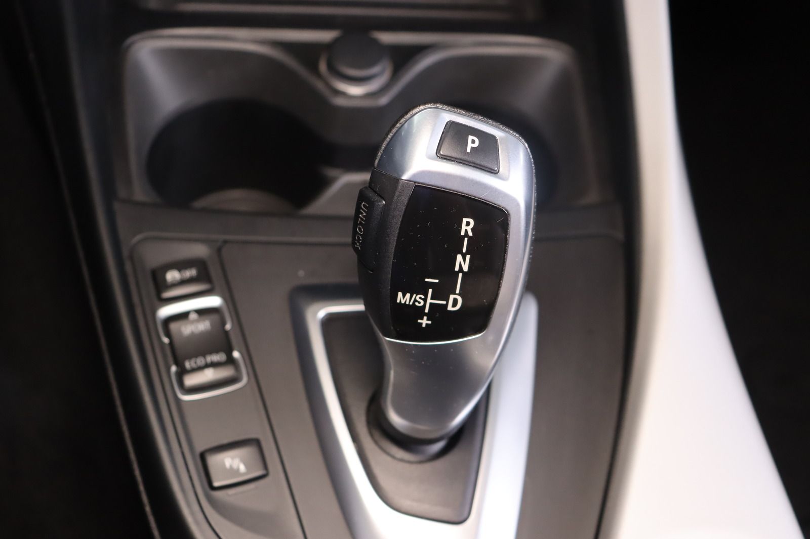 Fahrzeugabbildung BMW 220 i  * Xenon * Navi * Lenkradhzg. * Leder