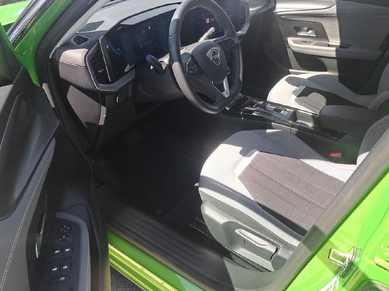 Fahrzeugabbildung Opel Mokka e Elegance