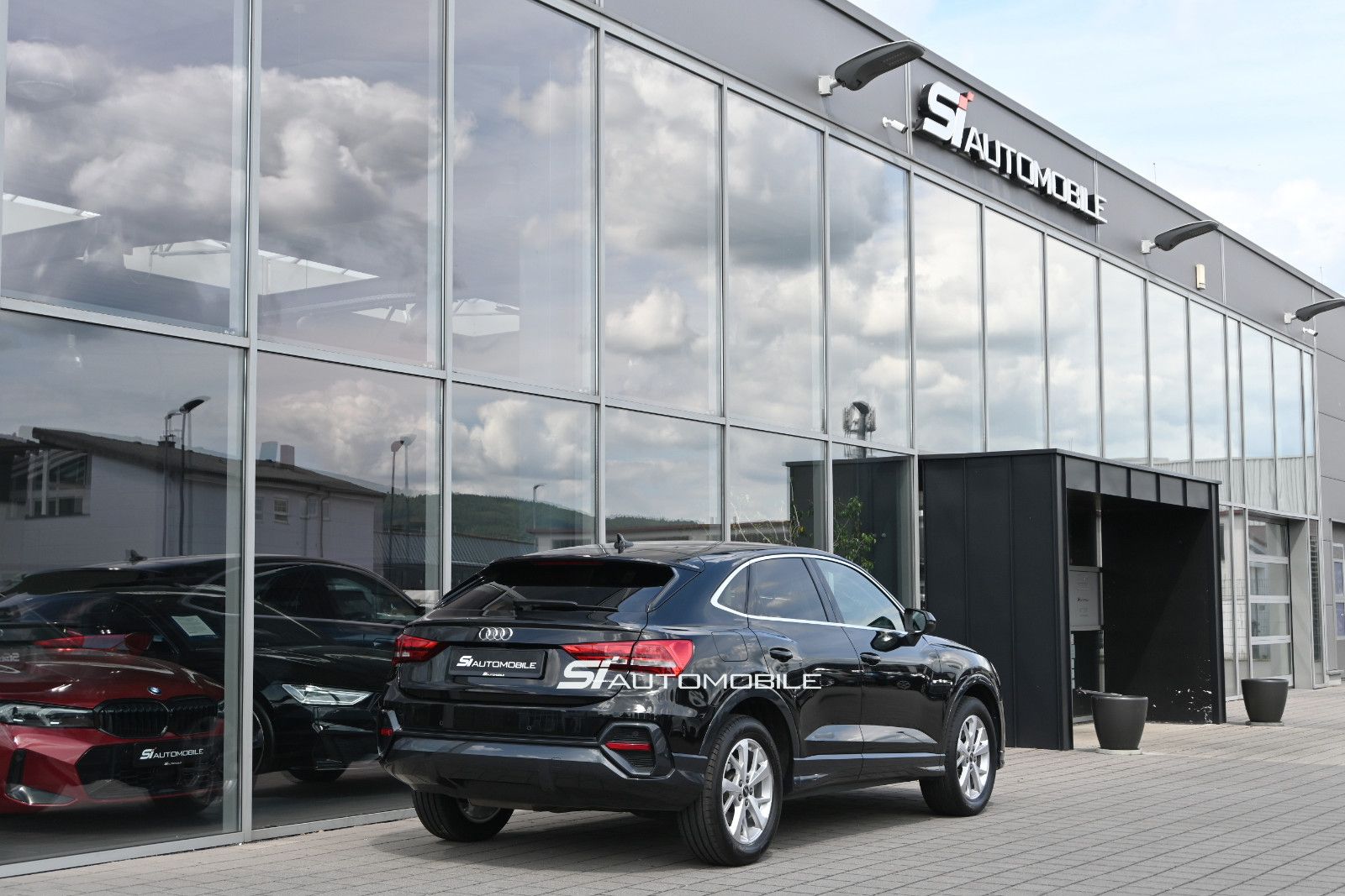 Fahrzeugabbildung Audi Q3 Sportback 40 TDI quattro S tr. °AHK°KAMERA°
