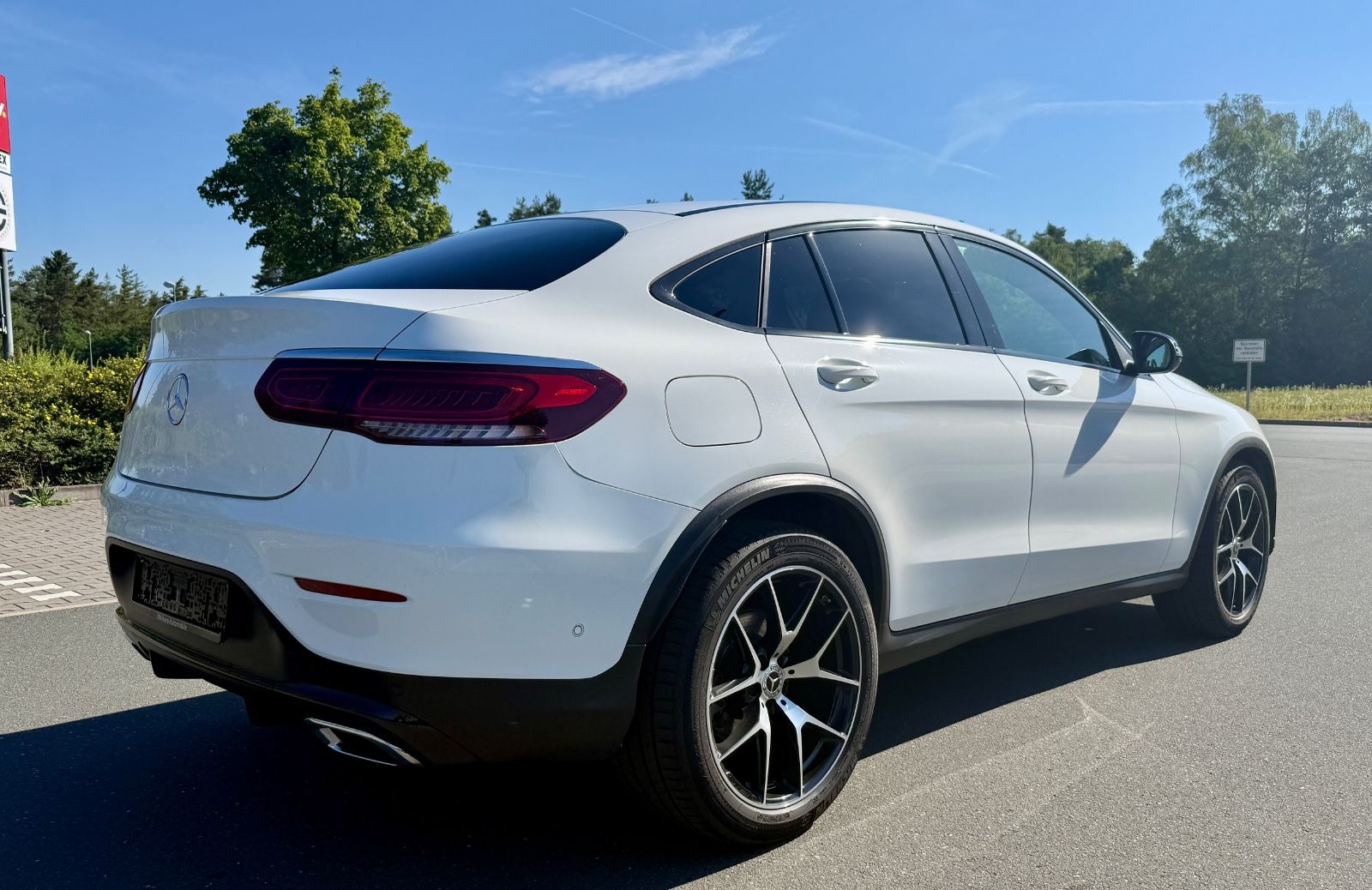 MERCEDES-BENZ GLC 300 d 4Matic Coupe AMG-Line 20"Zoll Night