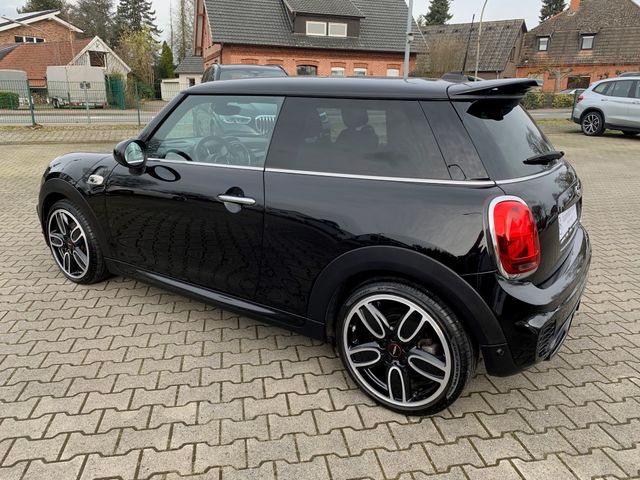 Fahrzeugabbildung MINI Cooper S John Cooper Works+Leder+Kamera+Pano+H&K