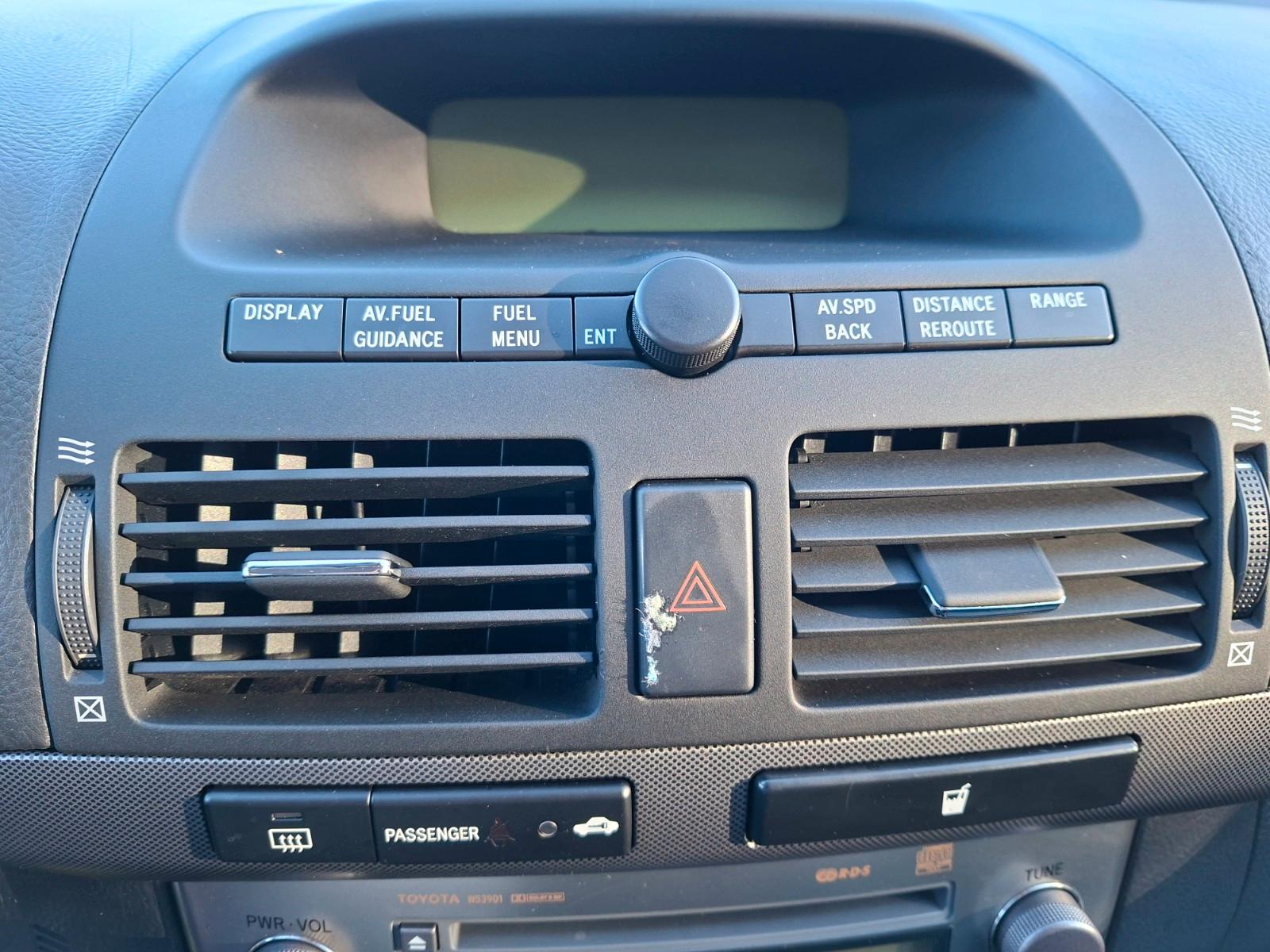 Toyota Avensis 2004 — photo 14