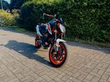 KTM 890 Duke R 