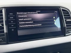 SKODA Karoq Sportline CANTON 4xSHZ AHK 5Jahre Garantie