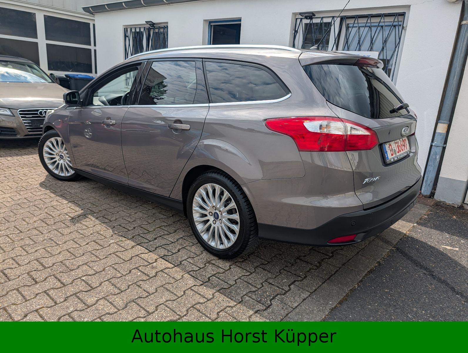 Ford Focus 2012 — photo 7