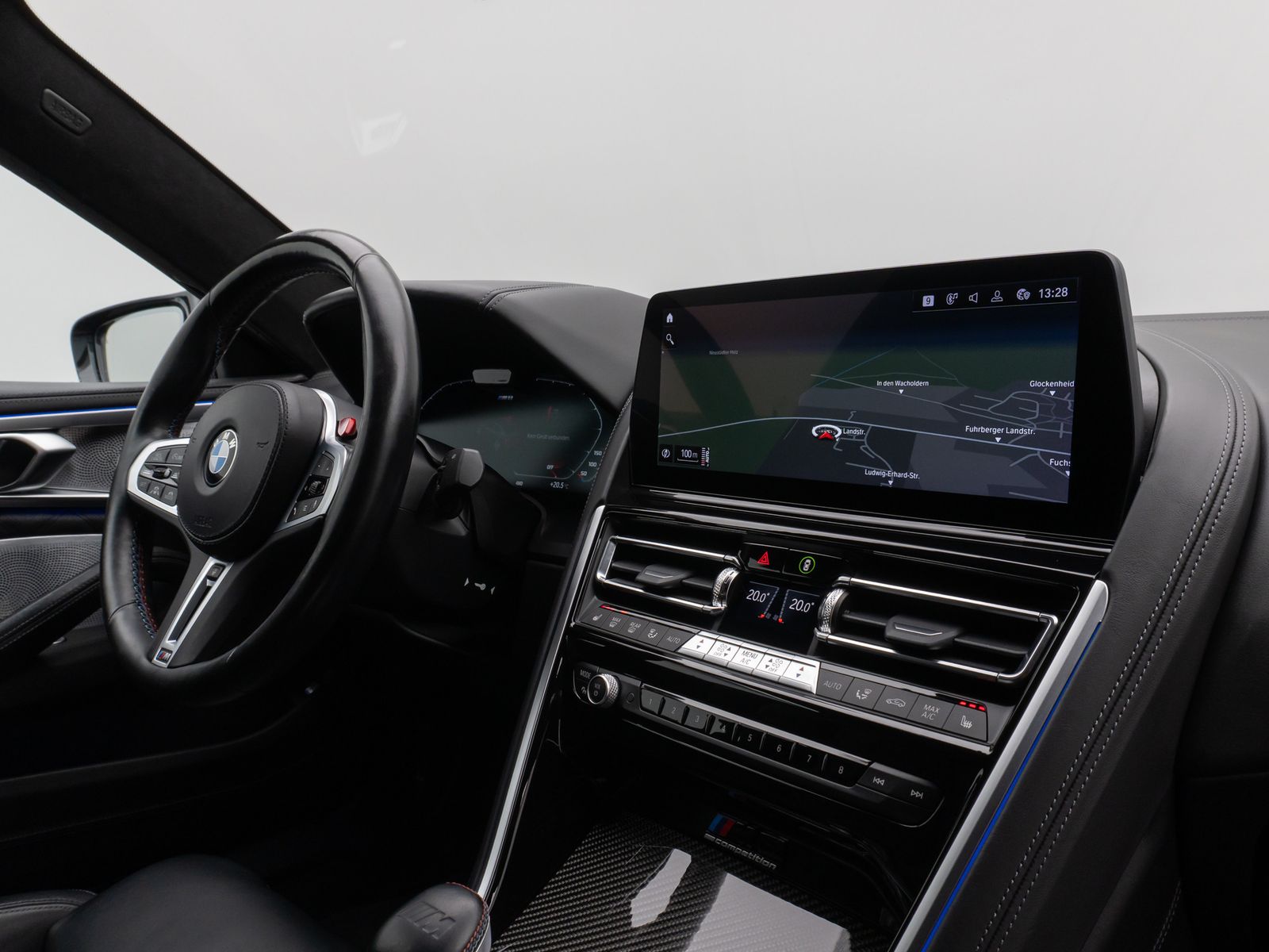 Fahrzeugabbildung BMW M8 Competition xD Gran Coupé SoftCL 360°TV Laser