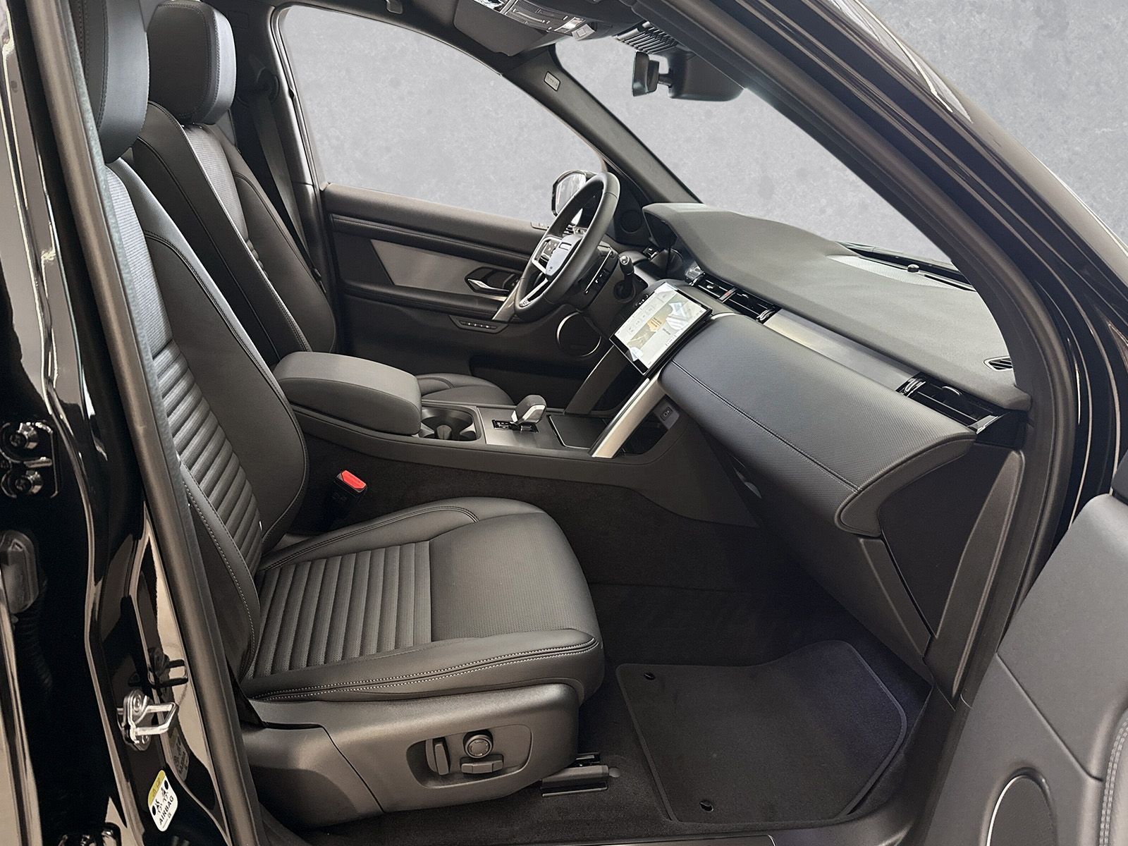 Land Rover Discovery Sport Dynamic SE AHK / 360° / Winter P imagem 3