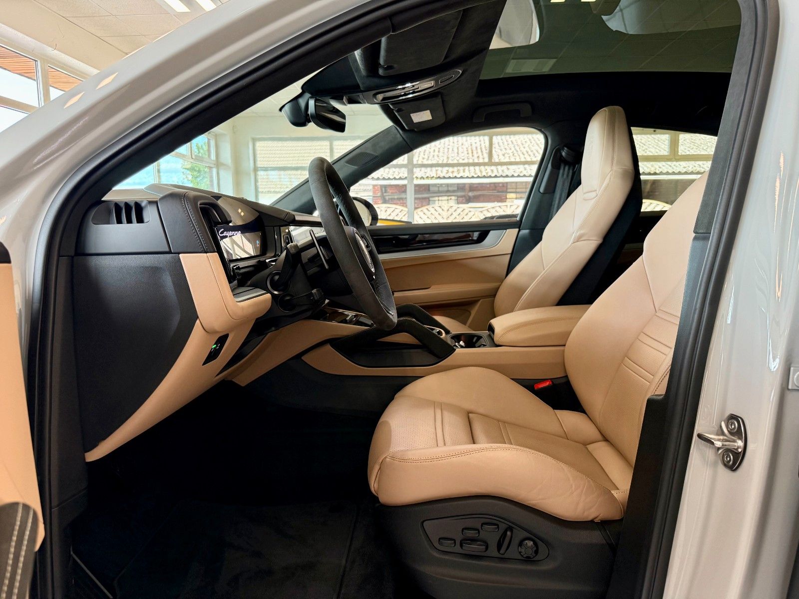 Fahrzeugabbildung Porsche Cayenne Coupe SportDesign/Burmester/HeadUp/ACC