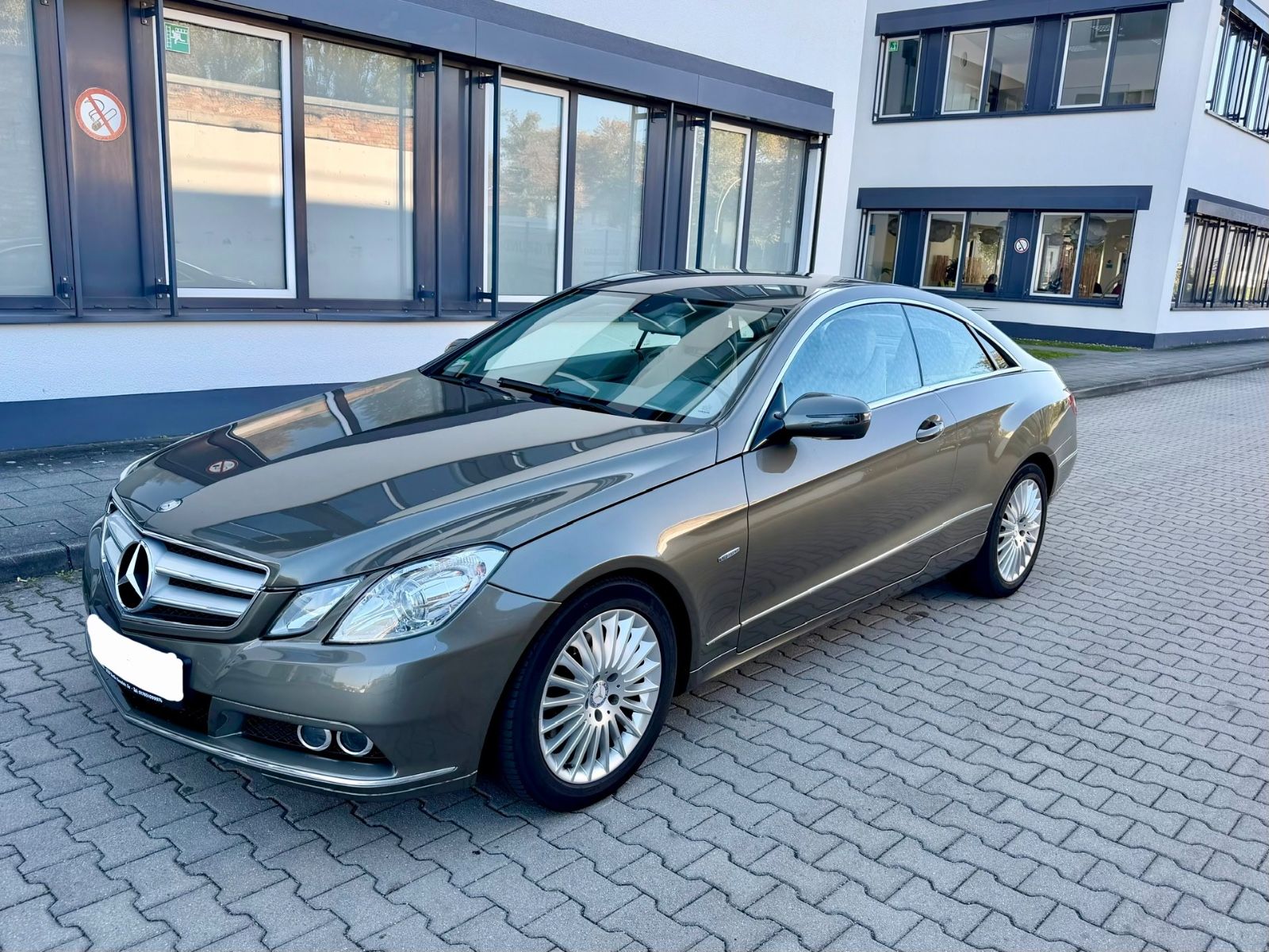 Mercedes-Benz E 350 E Coupe CGI BlueEfficiency 98.000 Km