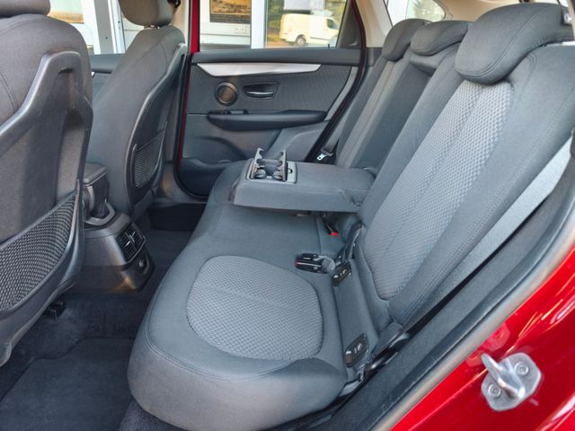 BMW 218 Active Tourer 218 i*Autom*LED*Navi*SHZ*PDC*