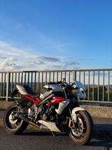 Triumph Street Triple 675 R - TRIUMPH 675 STREET TRIPLE