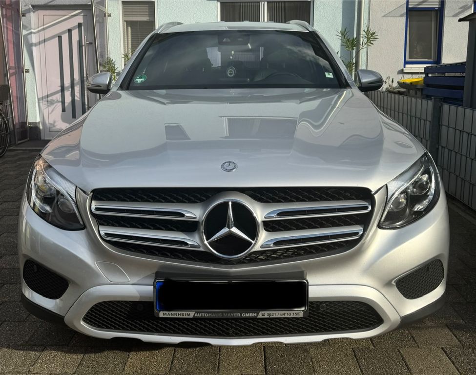 Image of Mercedes-Benz GLC 220