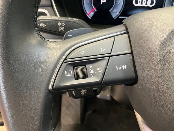 Fahrzeugabbildung Audi A4 Avant 40 TFSI S-line S-tronic *Navi*PDC*LED*