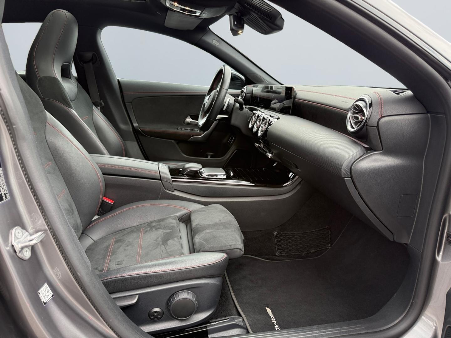 Mercedes-Benz CLA 200 Shooting Brake AMG Line*Pano*LED*Kamera*