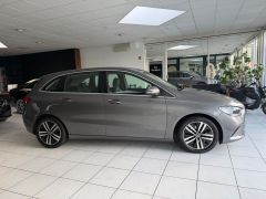 MERCEDES-BENZ B 180 MBUX Navi Kamera DAB LED SHZ PDC TOP!