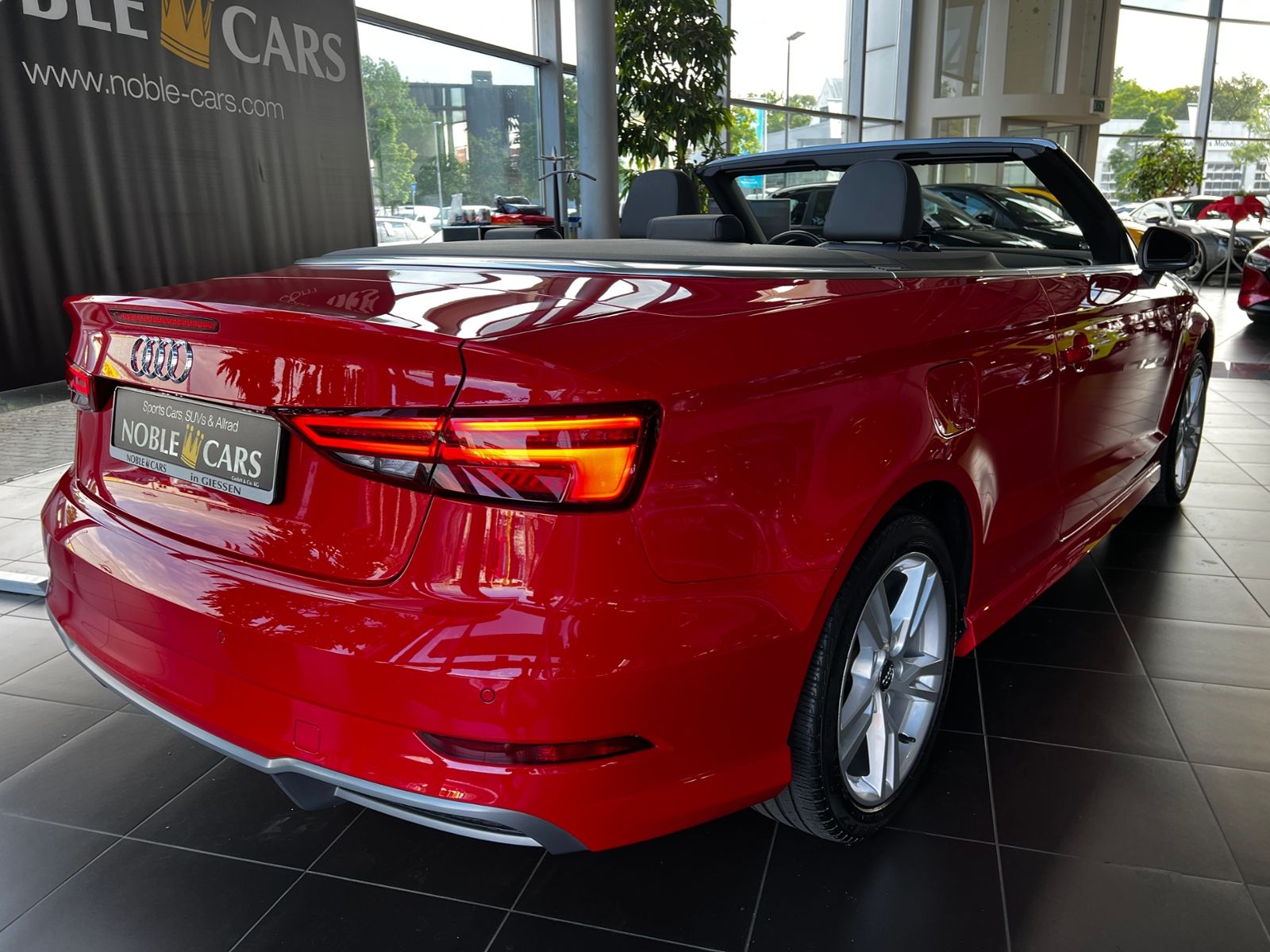 Fahrzeugabbildung Audi A3 Cabriolet 35 TFSI design LED NAVI ALU