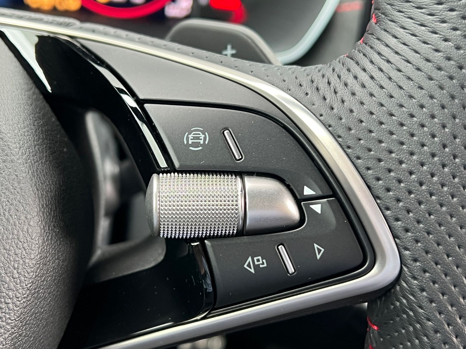 Fahrzeugabbildung SKODA Octavia Combi RS 2.0 TSI DSG *AHK,CANTON,Panoram