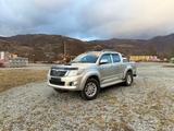 Toyota Hilux 3.0 D-4D ~ Schaltgetriebe - Toyota Hilux: 3.0