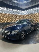 Mercedes-Benz E 300 /Widescreen/Burmester/Distronic/ - Mercedes-Benz E 300 mit Benzin-Antrieb: Limousine