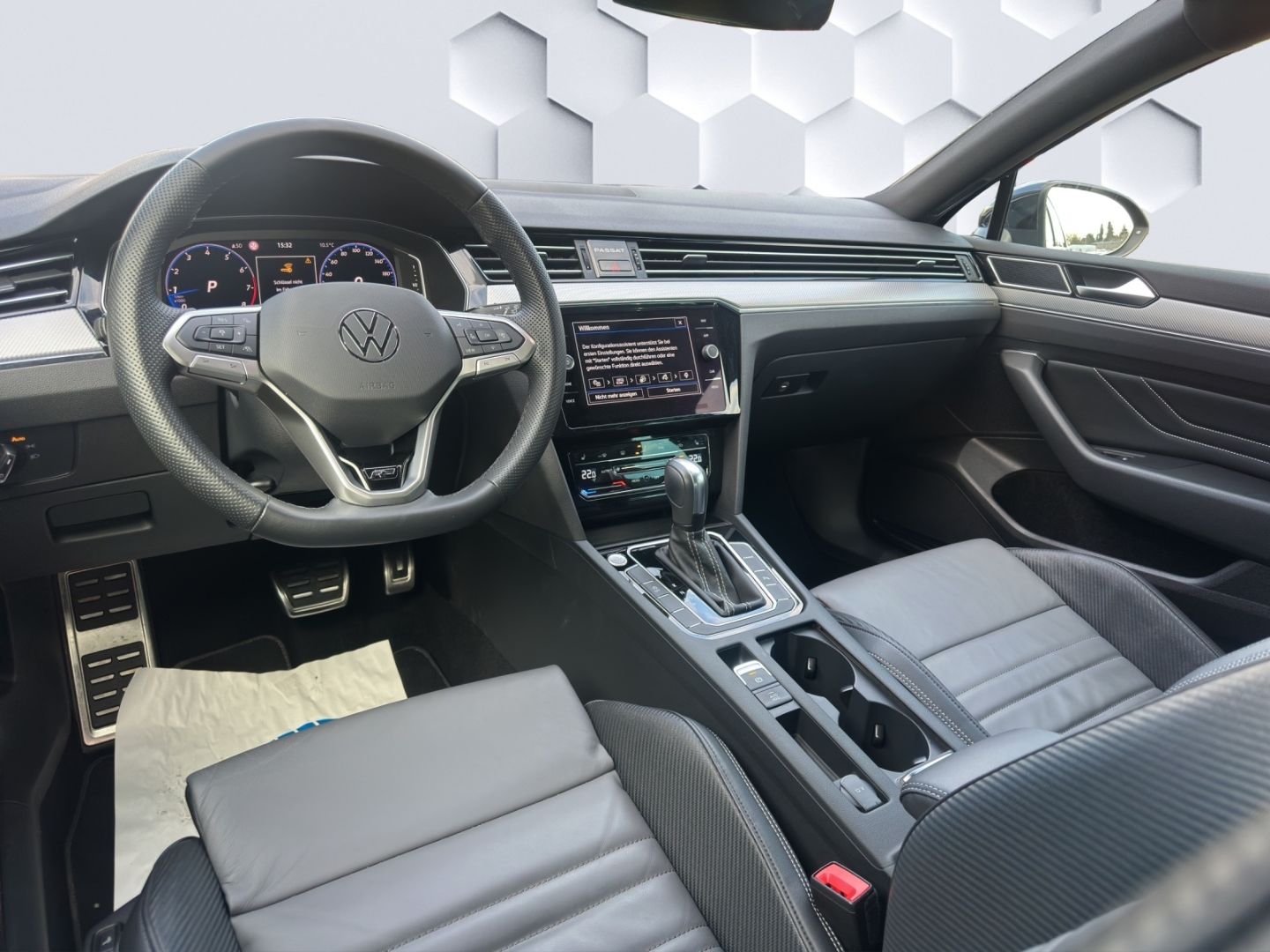 Passat Variant Elegance 1.5TSI DSG 110kW R-Line 