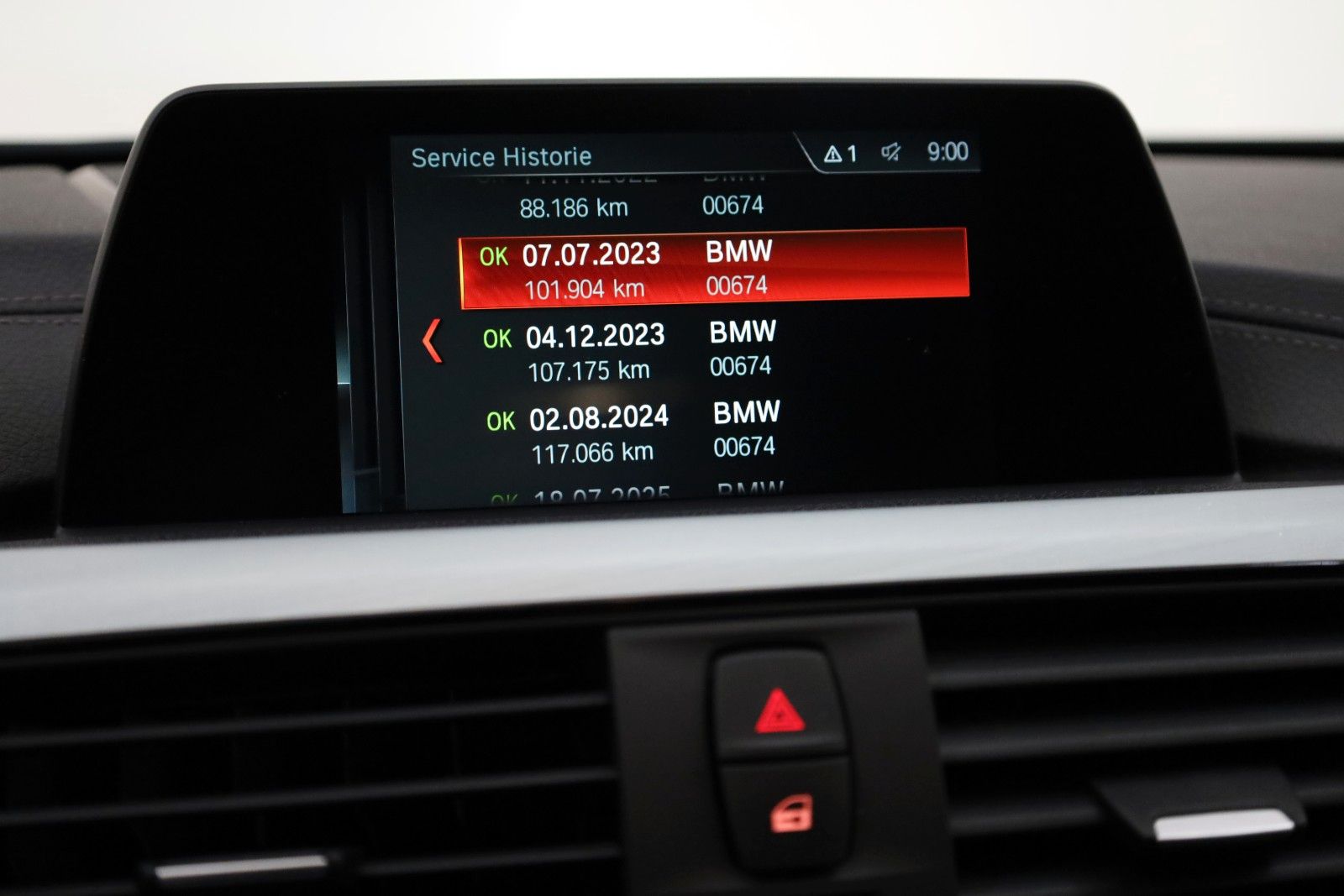 Fahrzeugabbildung BMW 320d Touring M Sport Leder,Navi,LED,SH,PDC,SR+WR