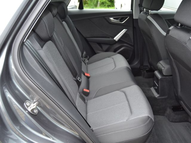 Q2 35 TFSI S-tronic S line MATRIX/INTERIEUR+KOMF