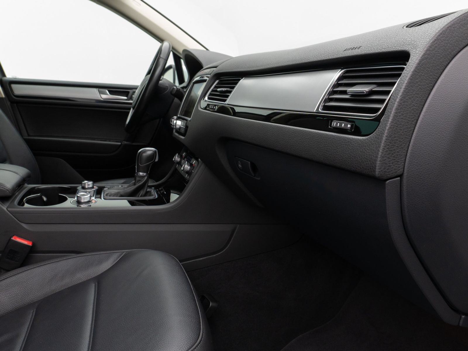 Fahrzeugabbildung Volkswagen Touareg V6 3.0 TDI Terrain Tech 4Motion PDC AHK