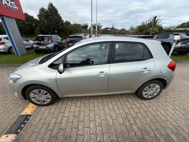 Toyota Auris Luna