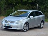 Toyota Avensis 2.2 D-Cat aut. Wagon Style Safety - Toyota Avensis mit Diesel-Antrieb: Kombi, Automatik, 2.2