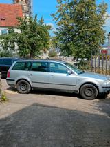Volkswagen VW Passat kombi - Volkswagen Passat aus 2001: Kombi