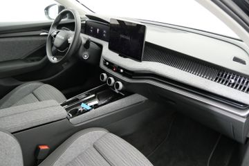 Skoda Superb Combi 2.0 TDI DSG Selection MATRIX AHZV