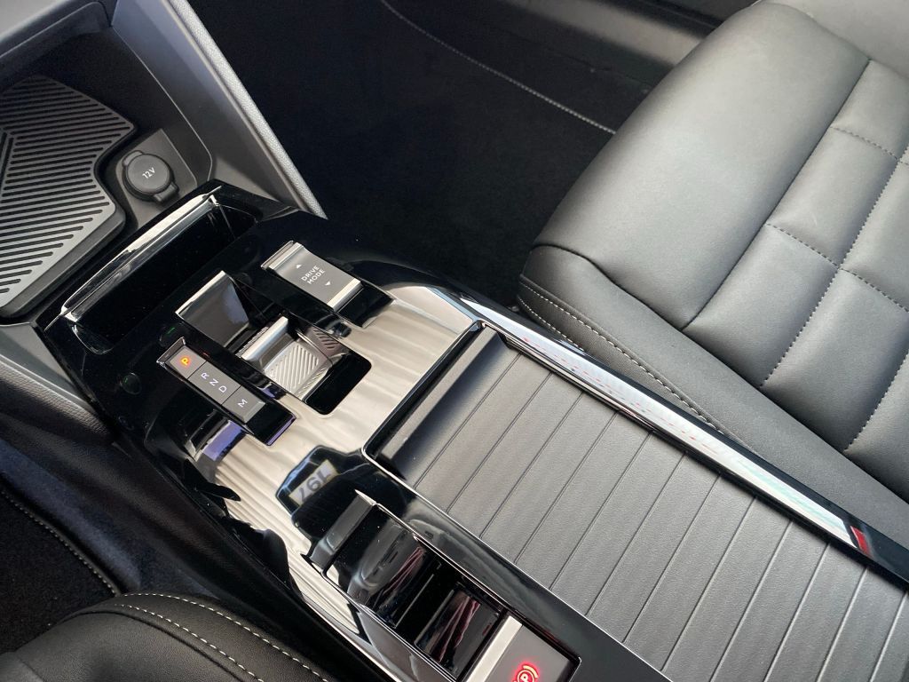 Fahrzeugabbildung Citroën C4 PureTech 130 Automatik MAX *Winter-P.*Allwett