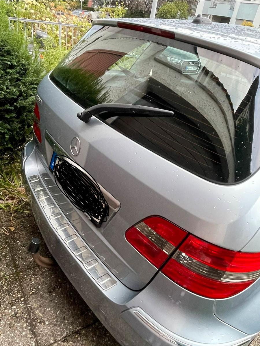 Mercedes-Benz B180 2010 — photo 6