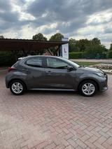 Mazda 2 Hybrid TÜV neu Standheizung Klima Sitzheizung  - Mazda 2 Hybrid von privat