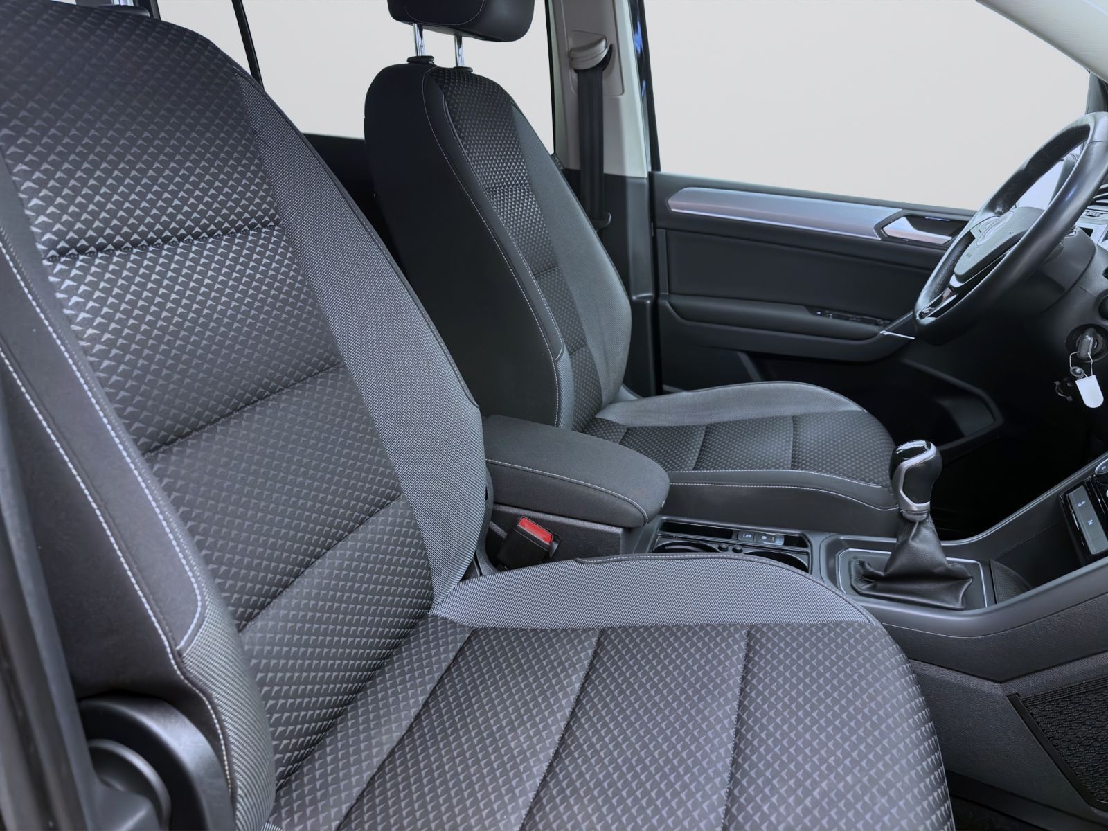 Volkswagen Touran - Bild 17