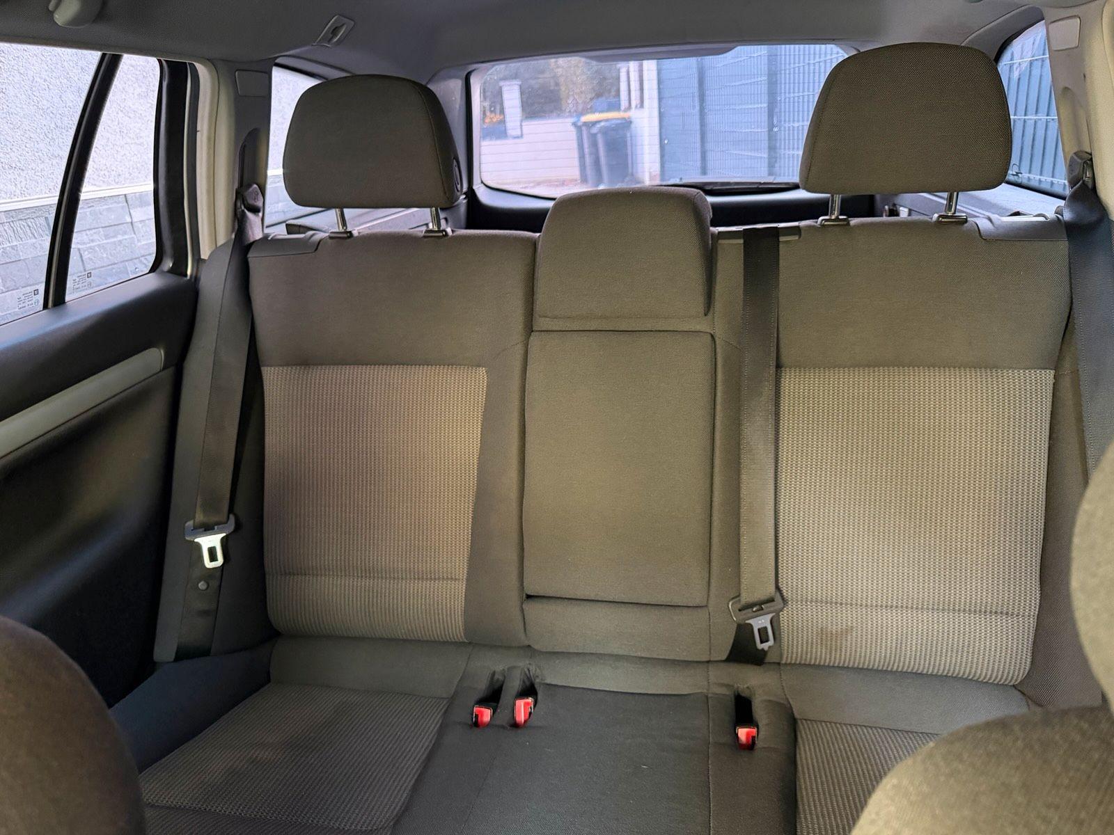 Opel Vectra 2005 — photo 11