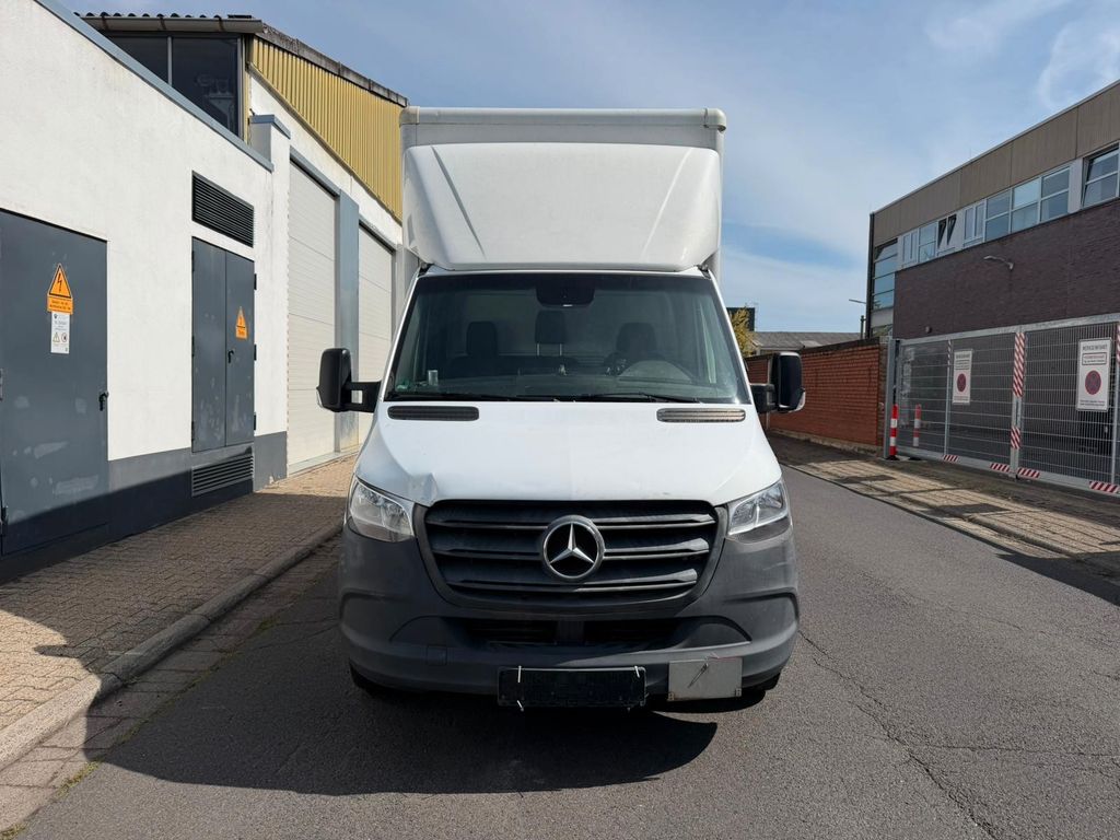 Image of Mercedes-Benz Sprinter
