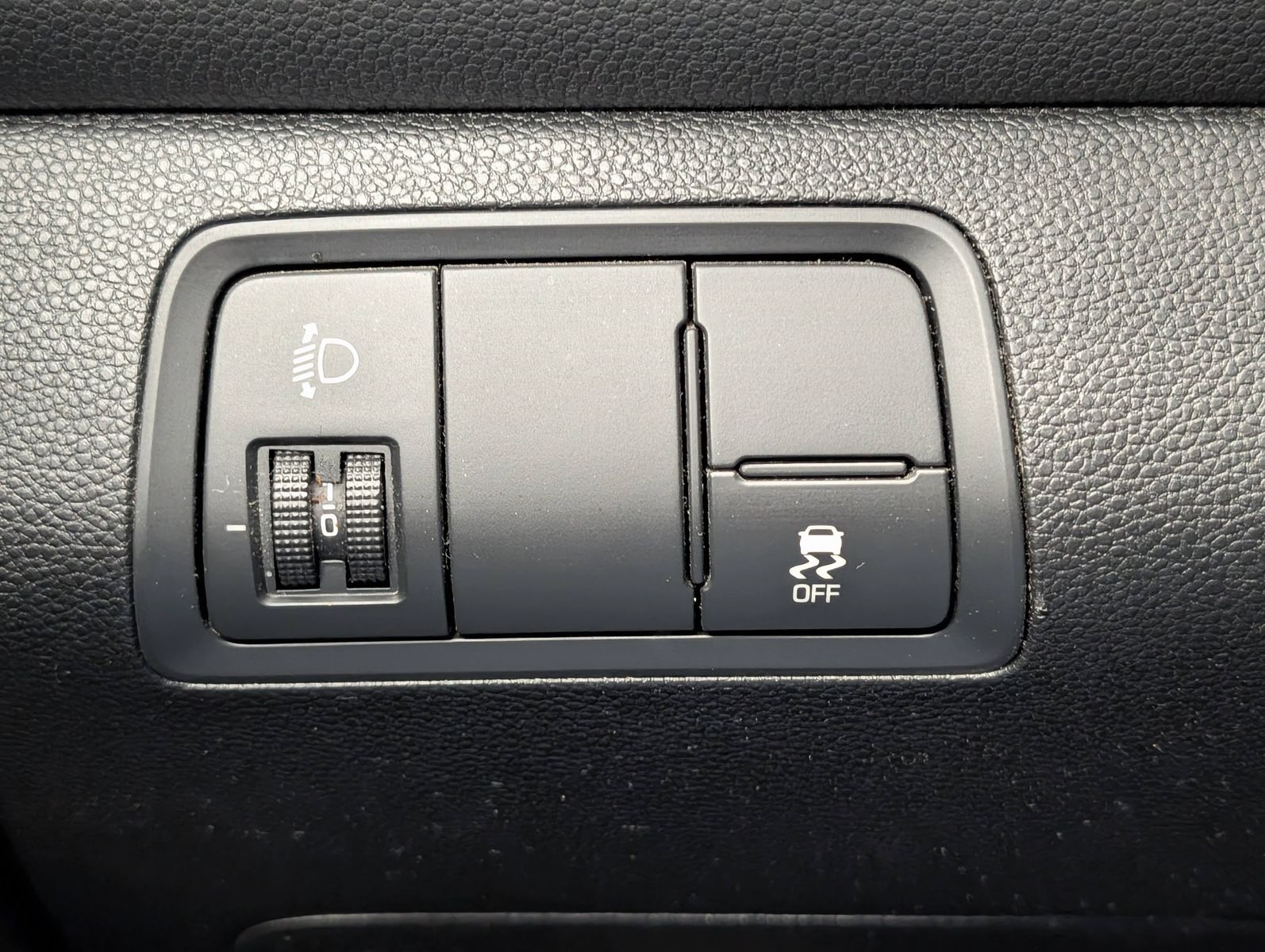 HYUNDAI i20 1.2 Passion Allwetter Klima – Bild 24