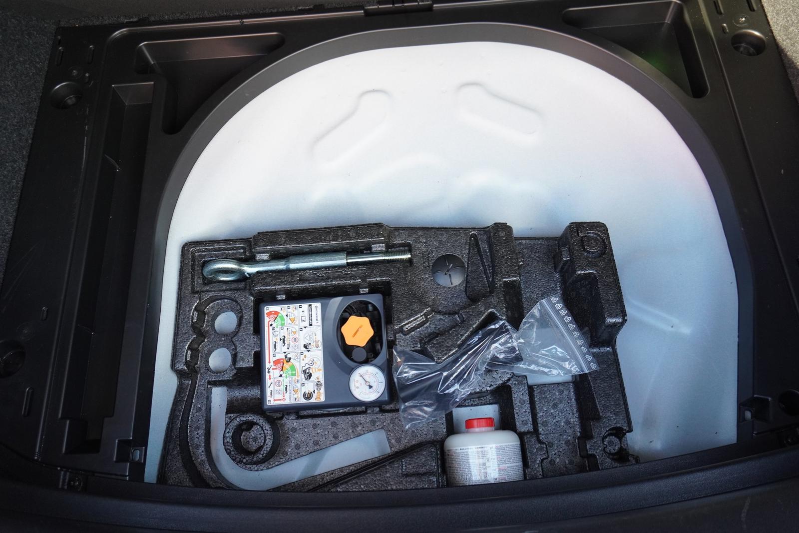 BMW X2 sDrive 18 i Advantage Plus LED Navi DAB PDC