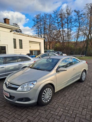 Opel Astra Twin Top Edition 1.8 Automatik