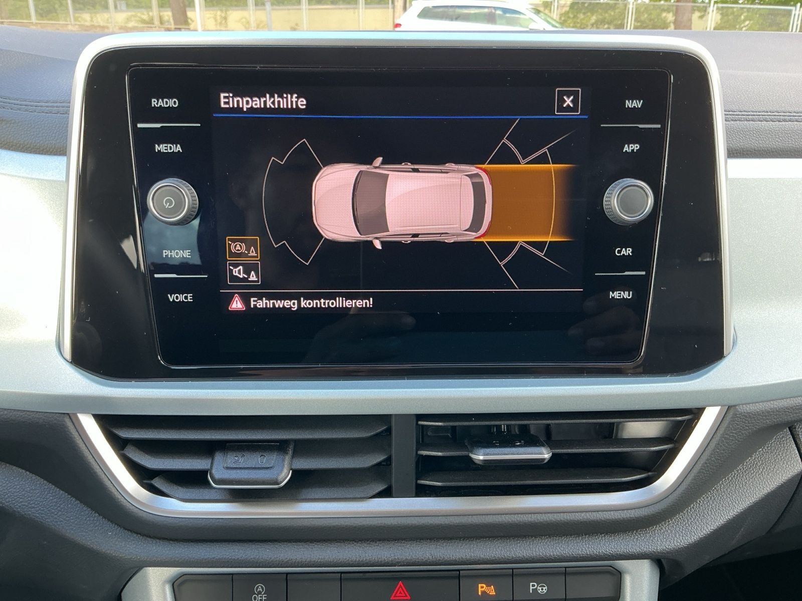 Volkswagen T-Roc - Bild 18