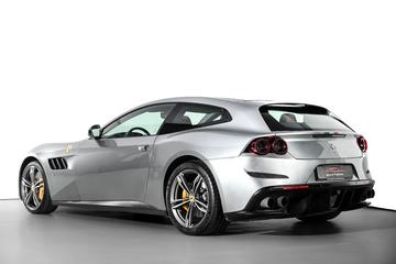 صورة 3 لـ 2017 Ferrari GTC4LUSSO