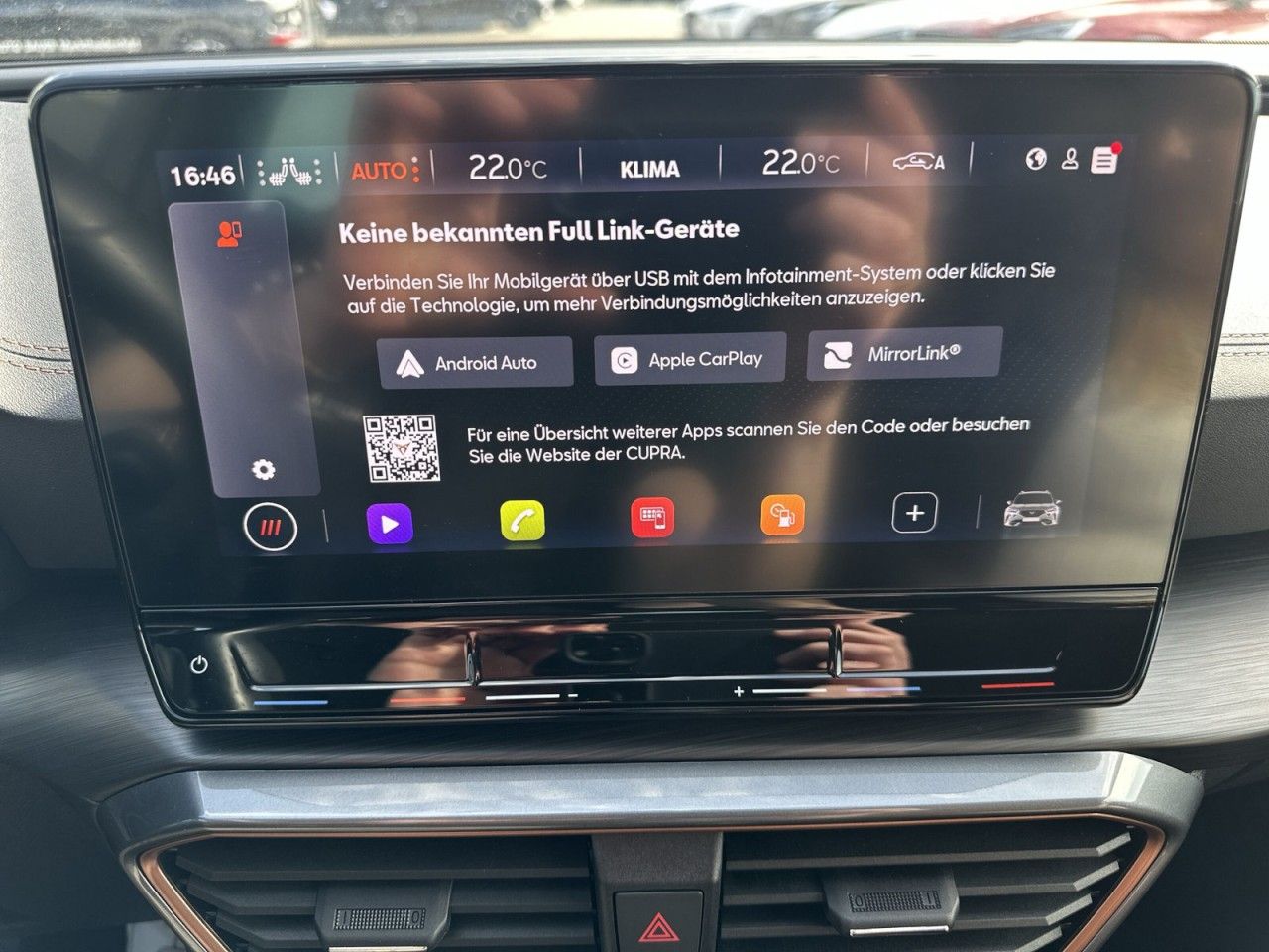 Fahrzeugabbildung CUPRA Formentor 1.5 TSI 150 PS 6-Gang - mit KI generiert/bearbeitet
