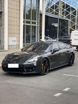 Porsche Panamera Turbo S E-Hybrid *Executive* - Porsche Panamera Turbo mit Hybrid-Antrieb (Benzin/Elektro)