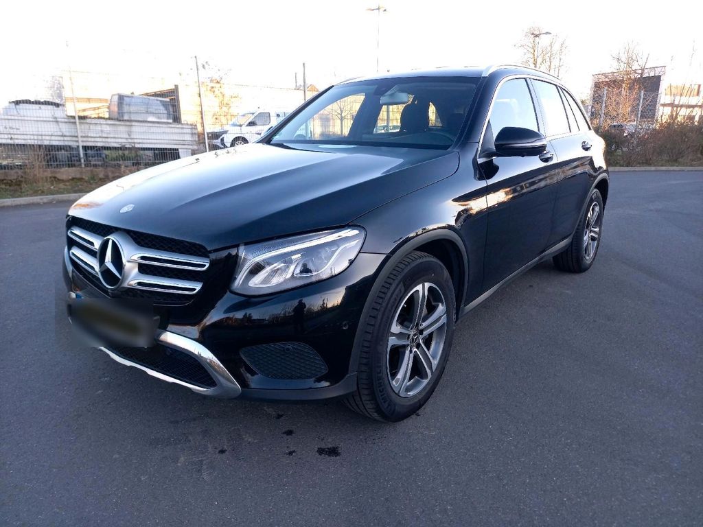 Image of Mercedes-Benz GLC 250