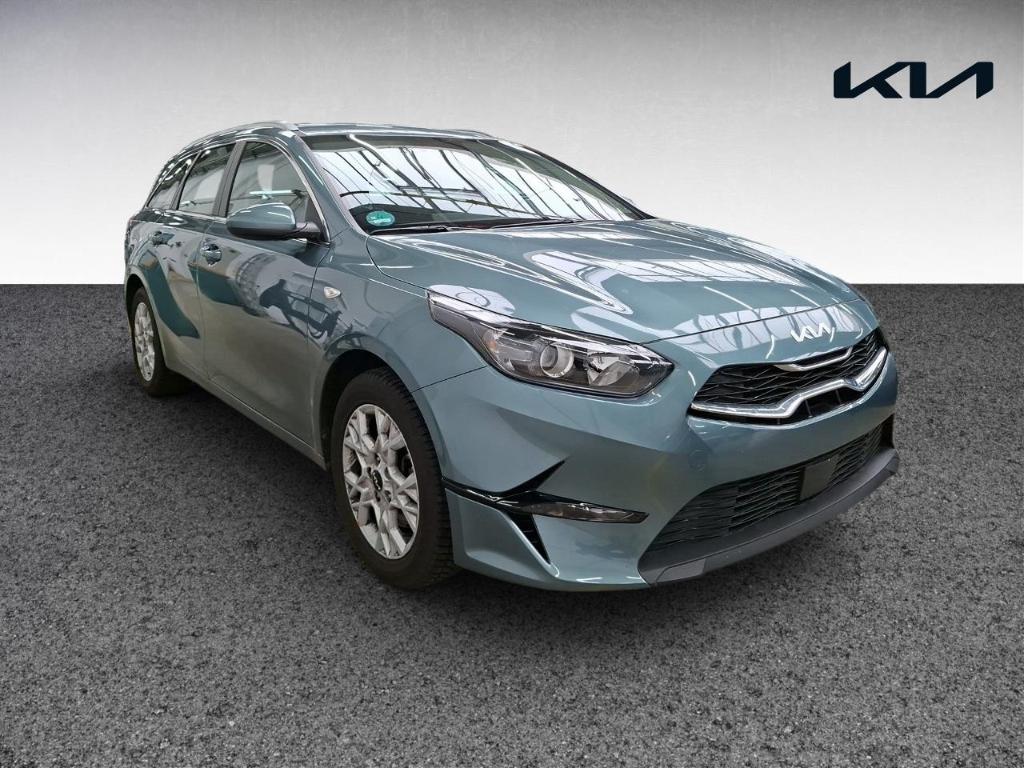 Kia Ceed_sw 1.5T Vision DCT7 Komf+ NAV PDC Klimaauto
