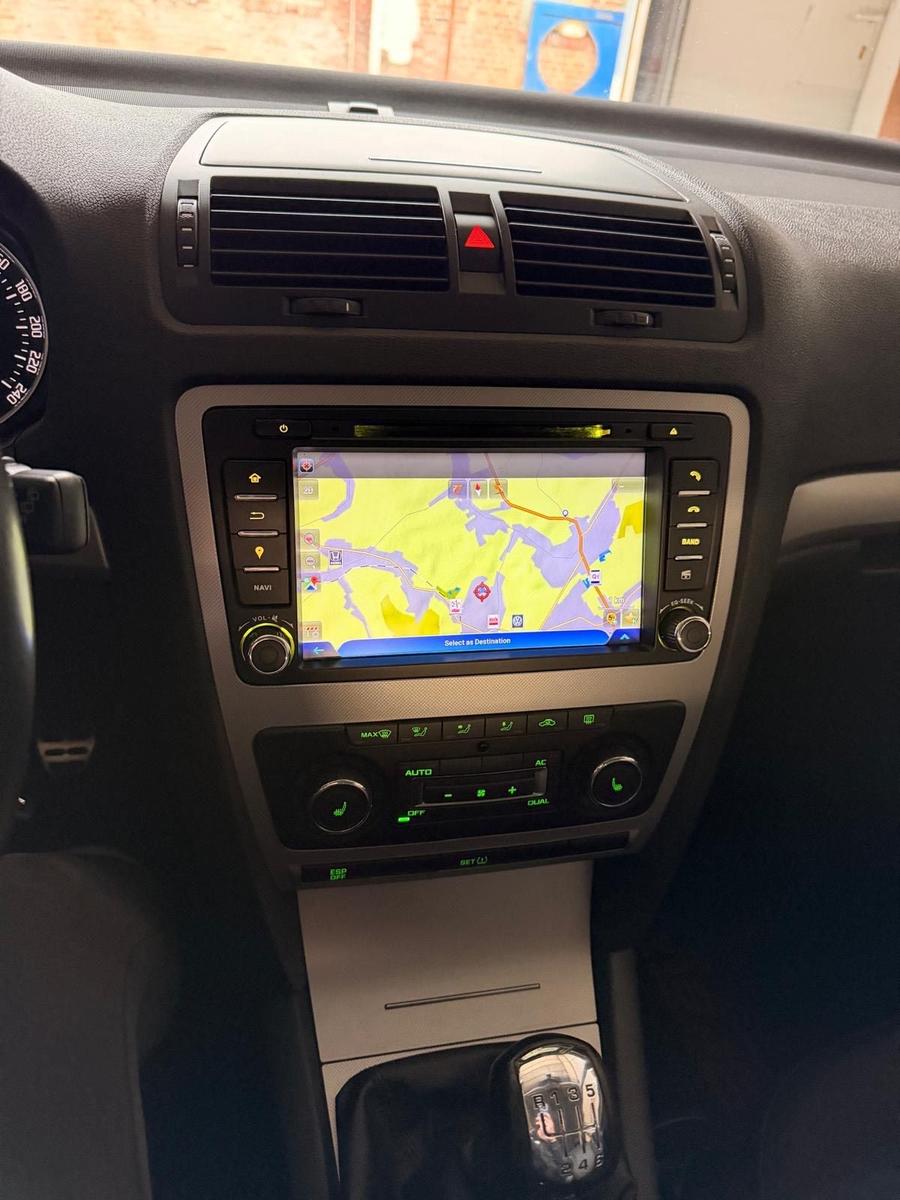 Skoda Octavia 2009 — photo 7